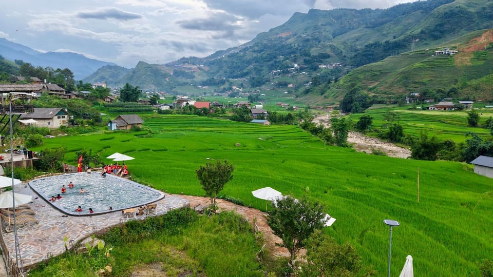 Mướng và Valley Homestay Rice Field View Ta Van Bed and Breakfast in Vietnam