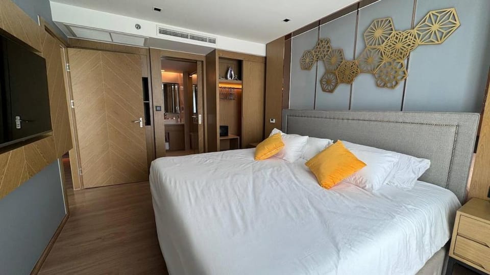 La Vita Rawai 1 Bdr Roof Pool Apartment in Rawai