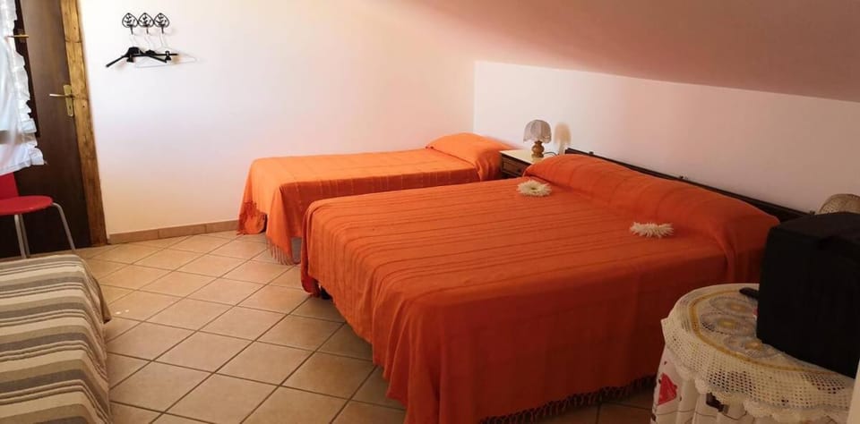 Casa a Campofelice di Roccella House in Sicily
