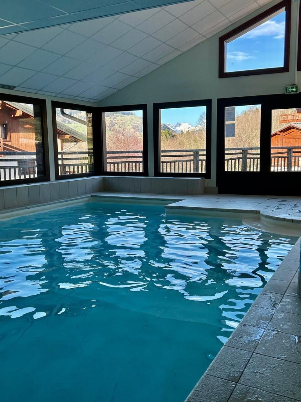 Mountain view, Swimming pool, Swimming pool