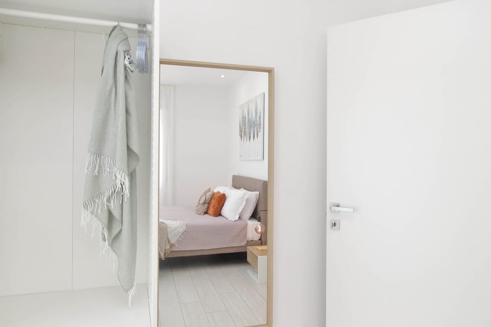 Eleganza Romana al Mare - Suite di Lusso & Metro Apartment in Ostia