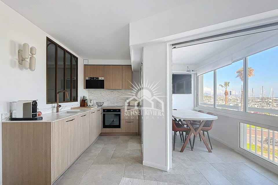 LE PORT VAUBAN Harbor view for 4 by Sunset Apartment in Antibes