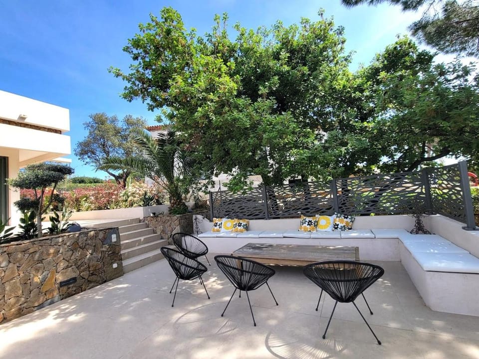 Villa Boucharel, grande piscine, à 10 min à pied de la plage Villa in Roquebrune-sur-Argens