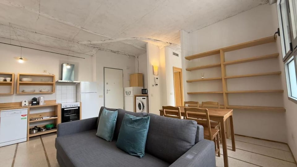 Stylish flat with natural light for 4 pax - LR1 Apartment in Madrid