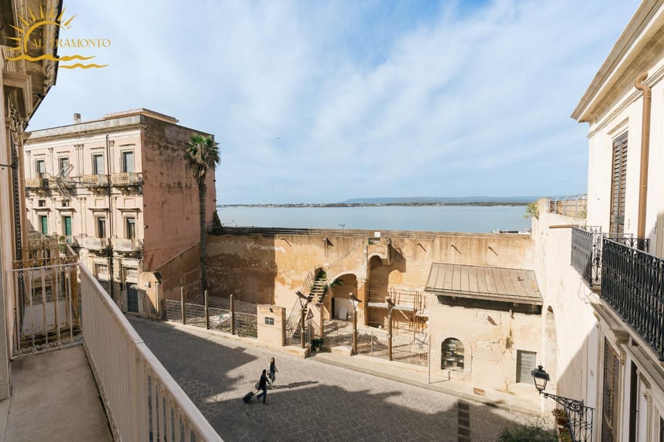 Property building, Nearby landmark, Landmark view, Sea view