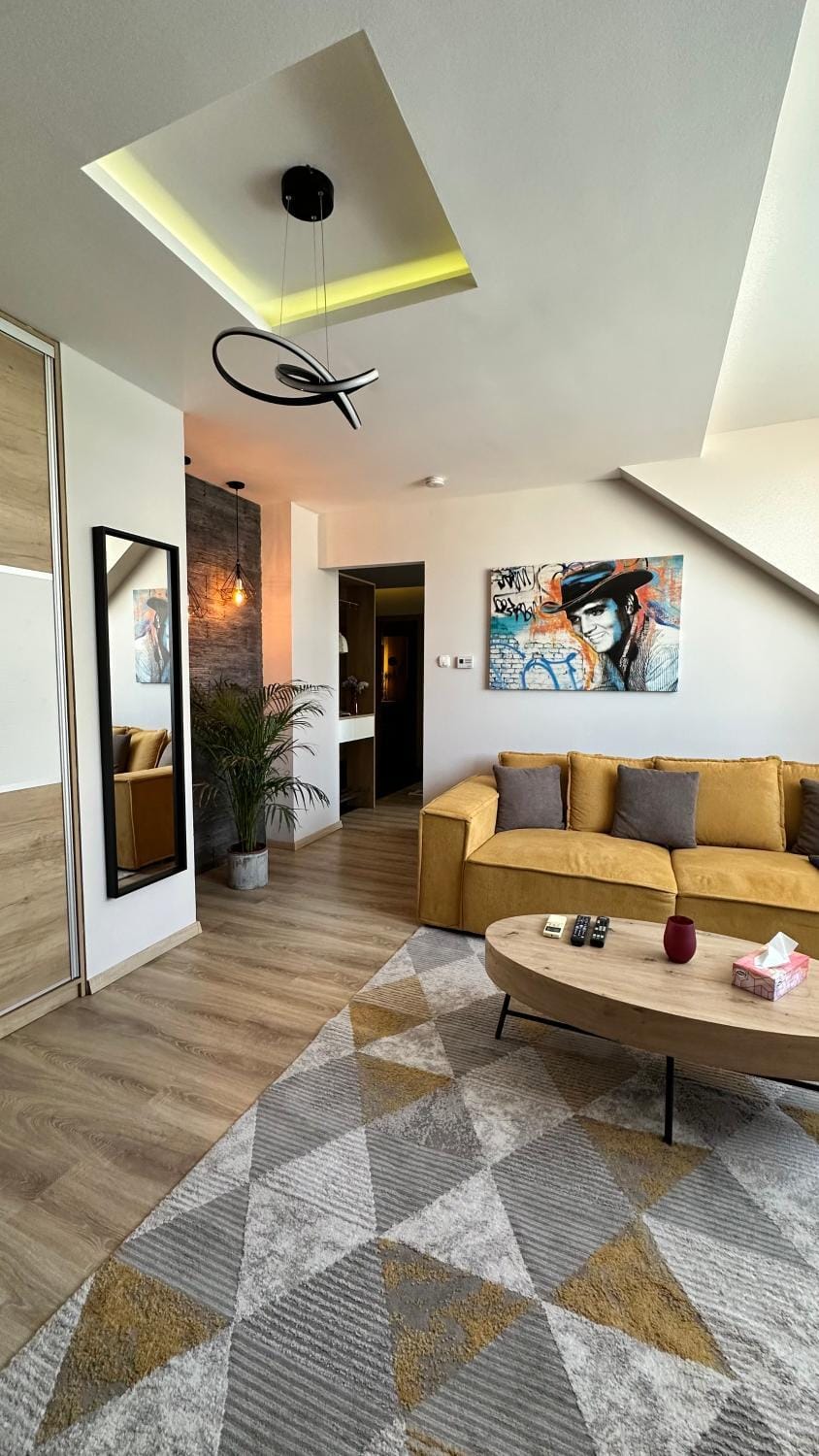 Living room, Seating area