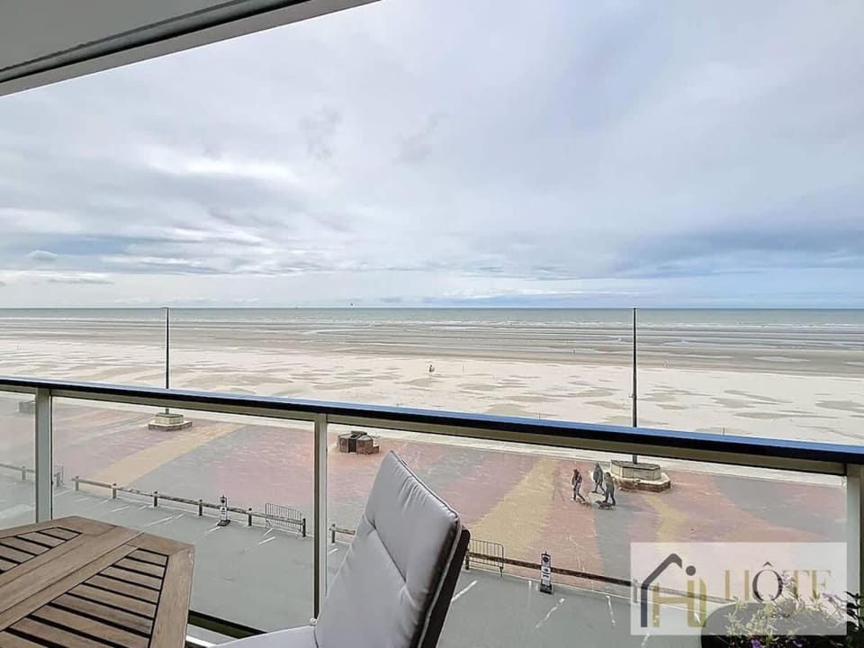 Doux Rivage- Studio Vue Mer Apartment in Bray-Dunes