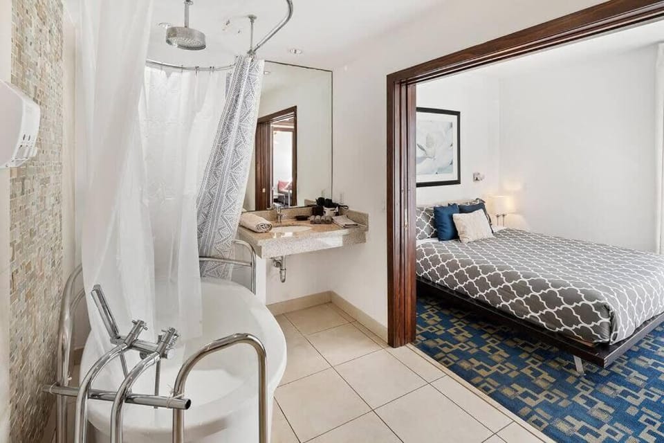 Bathroom, Bath