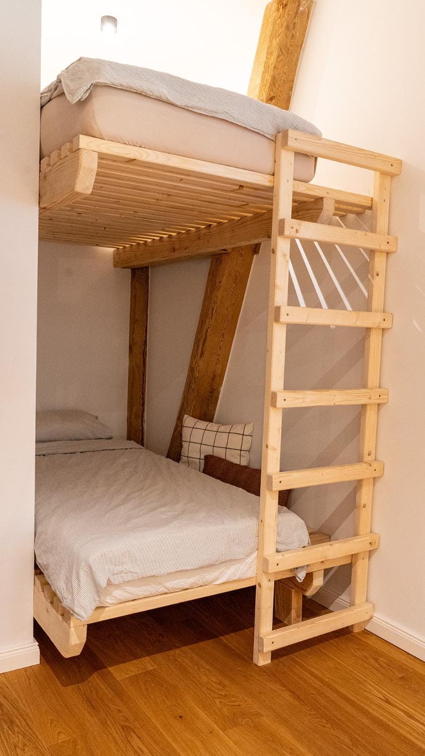 bunk bed