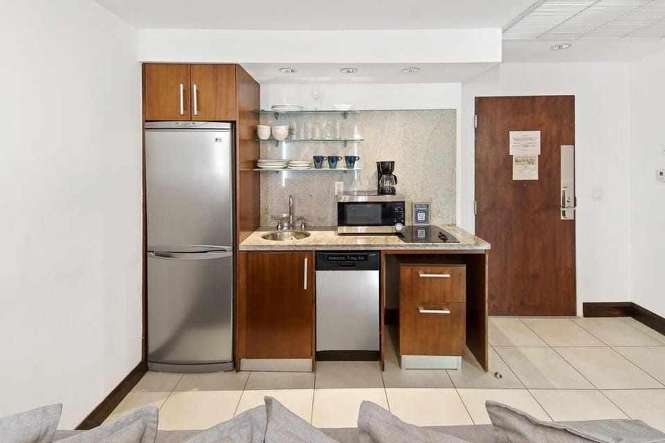 Kitchen or kitchenette