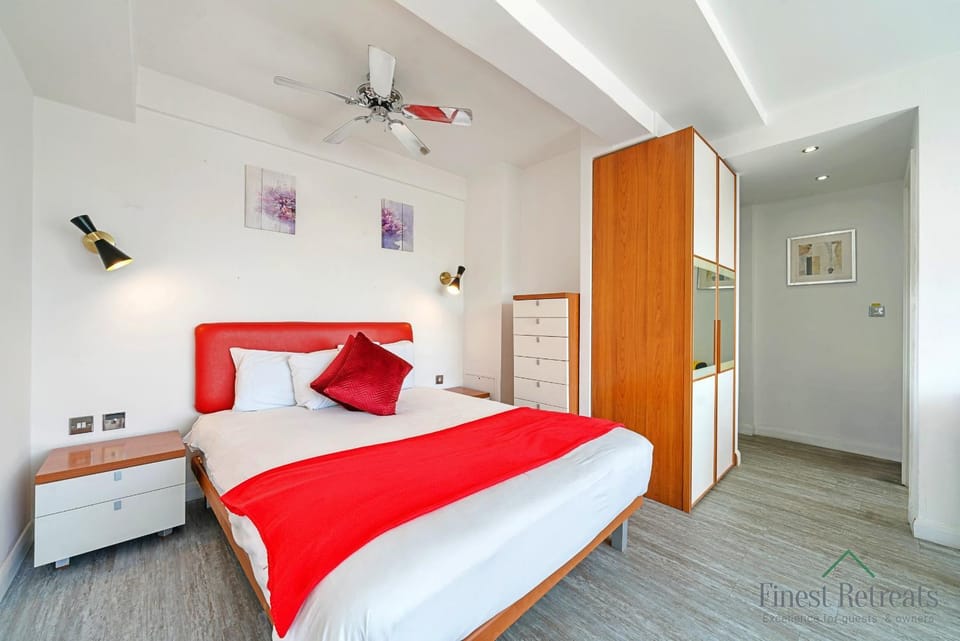 Bed, Bedroom, wardrobe