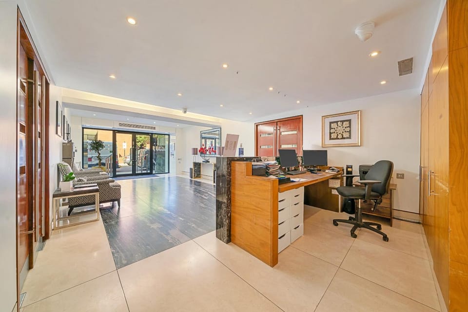 Property building, Lobby or reception