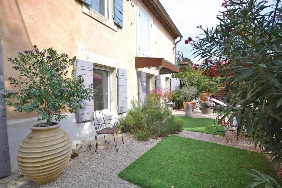 Mas Bosca Brun House in Cavaillon