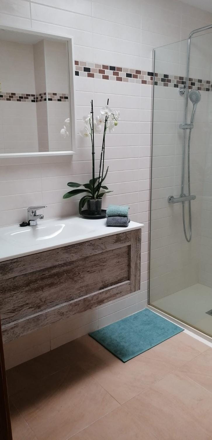 Shower, Bathroom