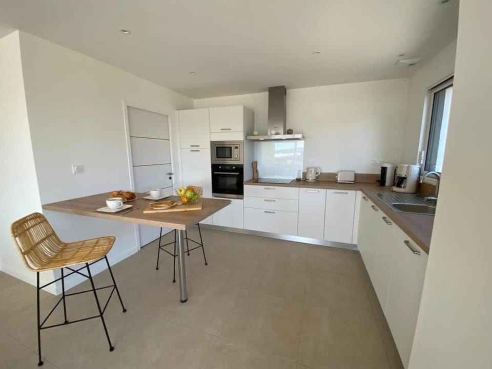Villa 6 people, Spa and Sea View House in Finistere