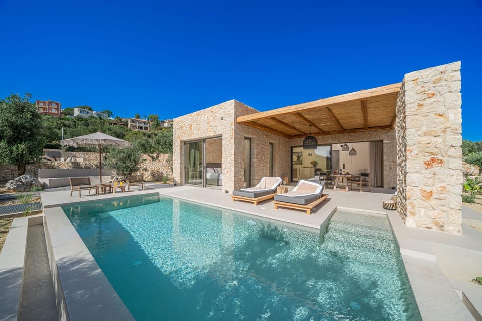 Property building, Patio, Day, Natural landscape, Pool view, Swimming pool, Swimming pool, sunbed
