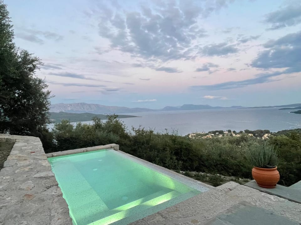 Pool view, Sea view, Swimming pool