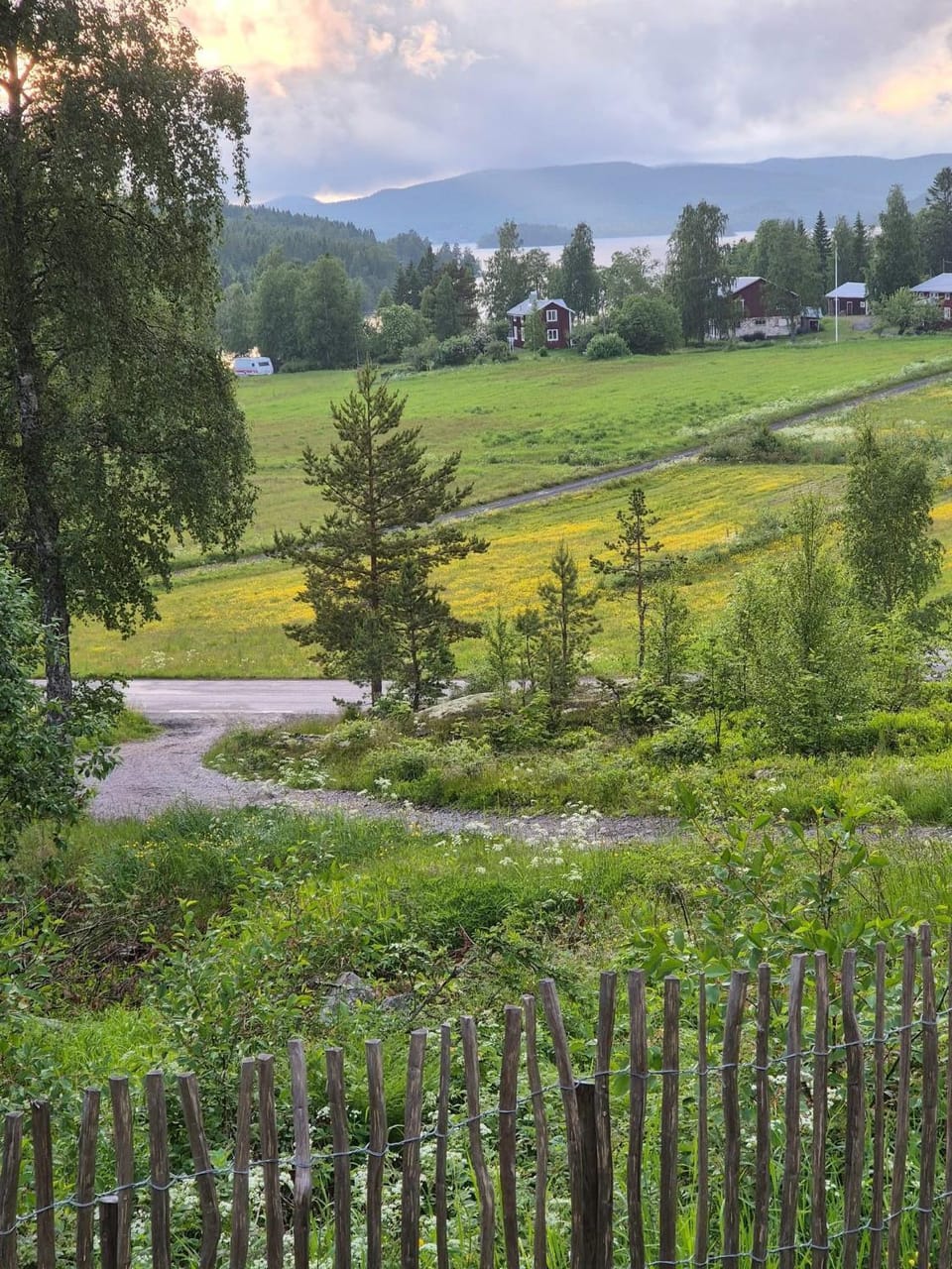 Nearby landmark, Natural landscape