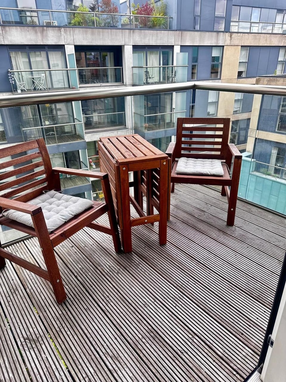 Modern flat Farringdon Apartment in London Borough of Islington