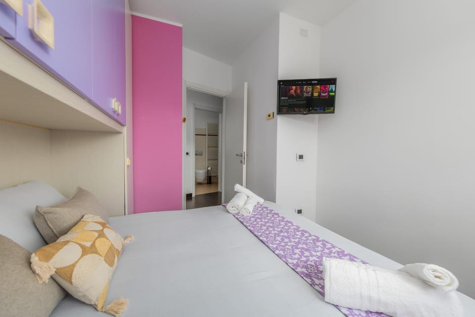 Lake & Whispers - Among Lake Como and Switzerland Apartment in Lugano