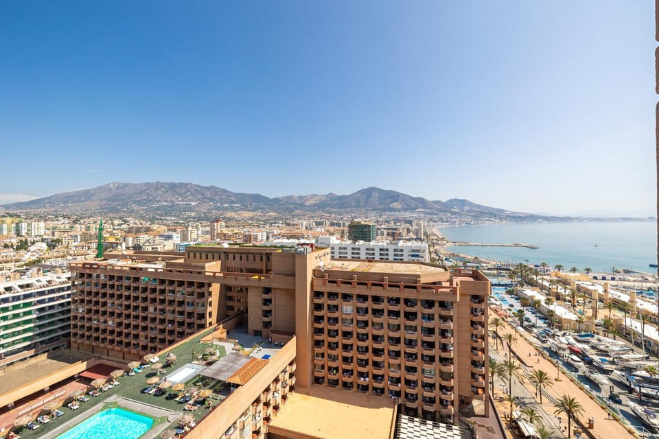 City view, Mountain view, Sea view