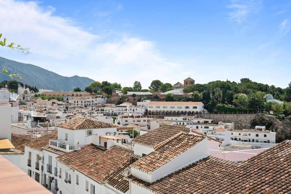 Modern Retreat in the heart of Mijas Pueblo Apartment in Mijas