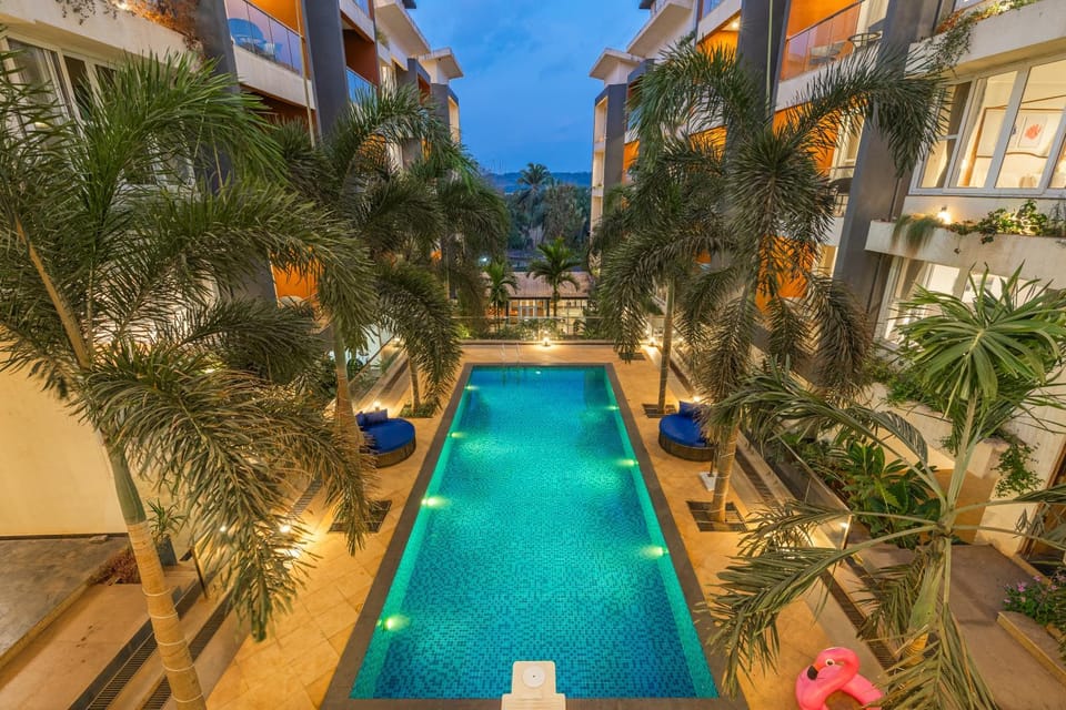 Property building, Swimming pool