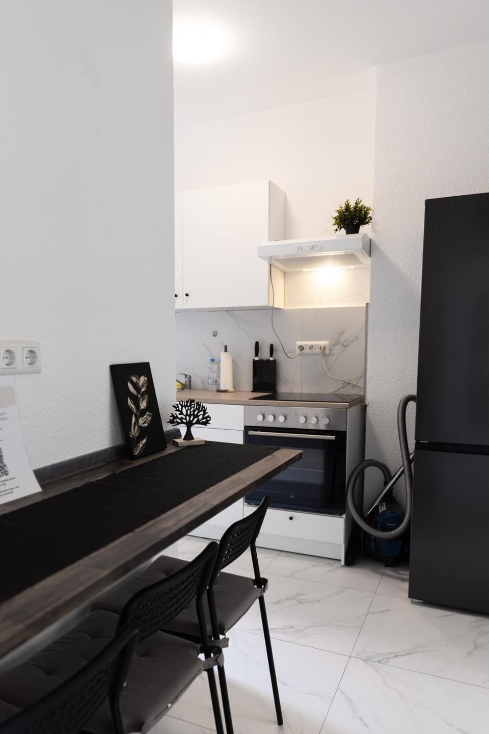 Coffee/tea facilities, Kitchen or kitchenette, Dining area, oven, pet friendly, stove, toaster