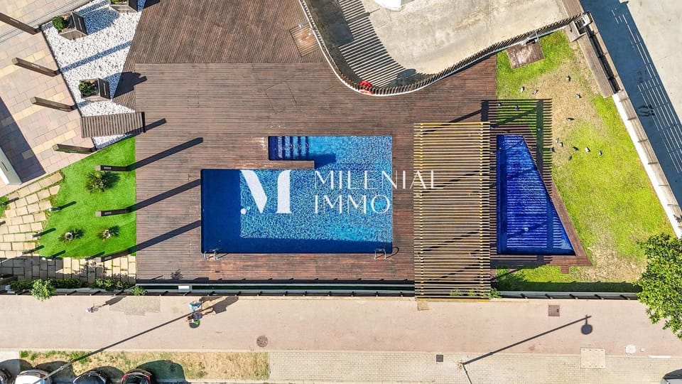 Milenial Immo Panoramic views Empuriabrava with pool Apartment in Alt Empordà