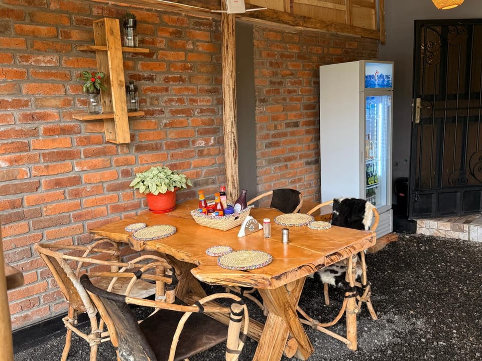 Patio, Dining area