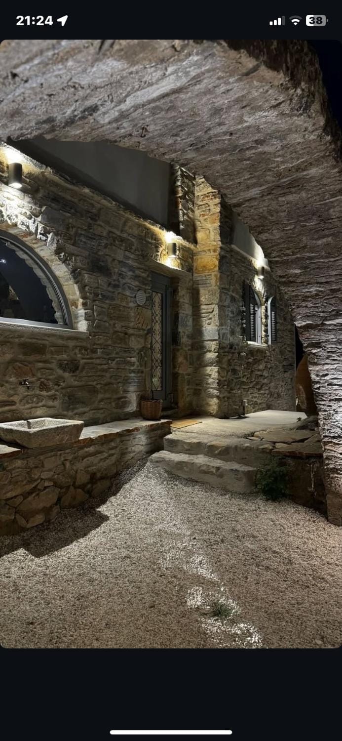 Servena's Damarionas Village Apartment in Naxos, Naxos and Lesser Cyclades, Greece