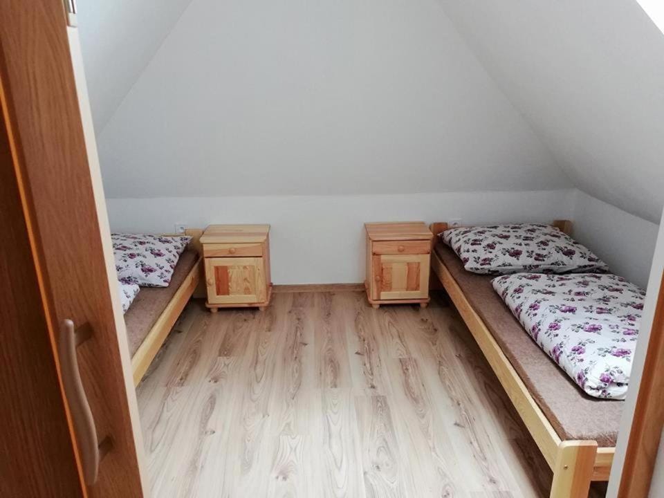 Obecná chyžka Stará Hora Sebechleby Apartment in Slovakia