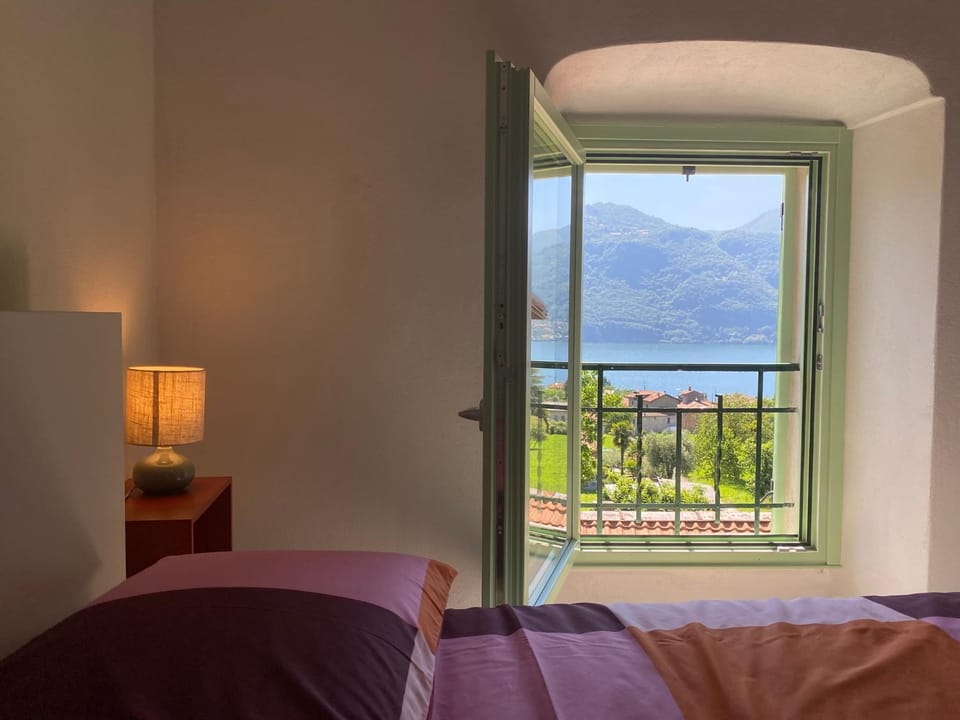 La casa del viandante Apartment in Lierna
