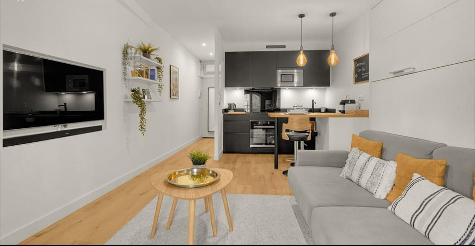 Kitchen or kitchenette, Living room, Dining area