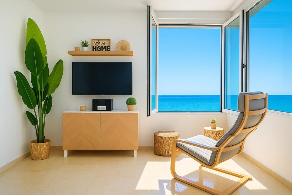 Sunrise Sea Apartment Beachfront Apartment in Torremolinos