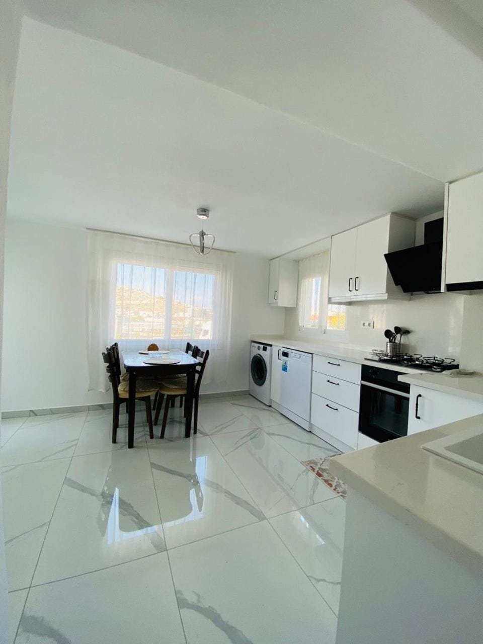 Kitchen or kitchenette, Dining area, dishwasher, minibar, oven, pet friendly, stove, toaster