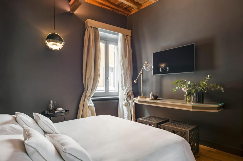 Photo of the whole room, Bedroom, Quiet street view