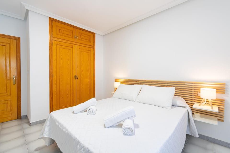 Bed, Photo of the whole room, Bedroom, towels, wardrobe