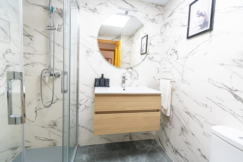 Shower, Bathroom
