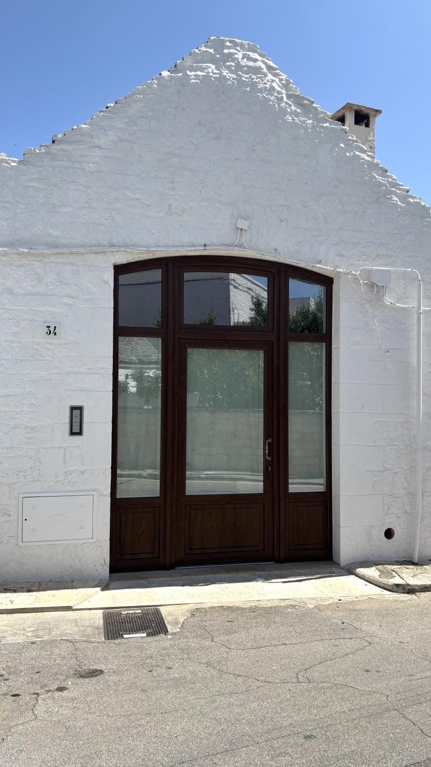Property building, Facade/entrance
