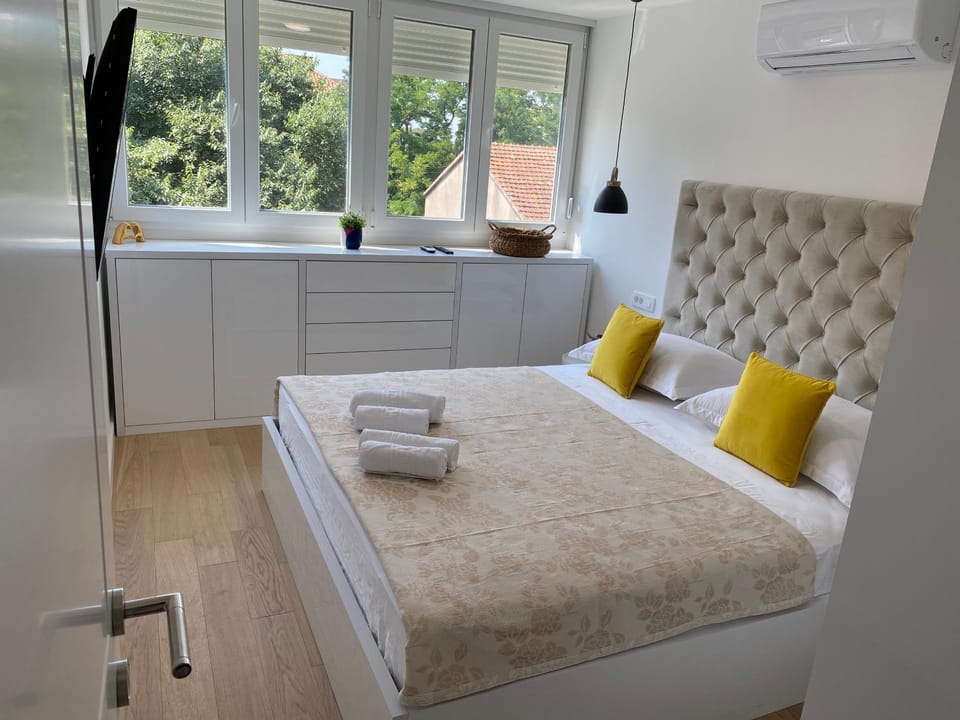 Leonid Apartment Apartment in Split