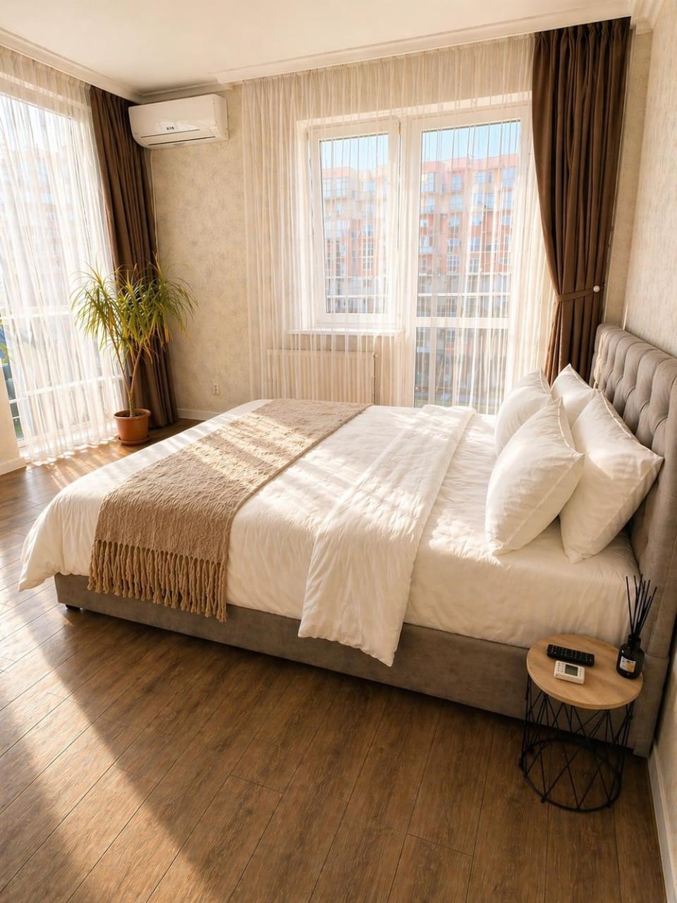 VODOGRAY Royal Apartments Елітний комплекс, закрита територія Дуже ЧИСТО Apartment in Ukraine