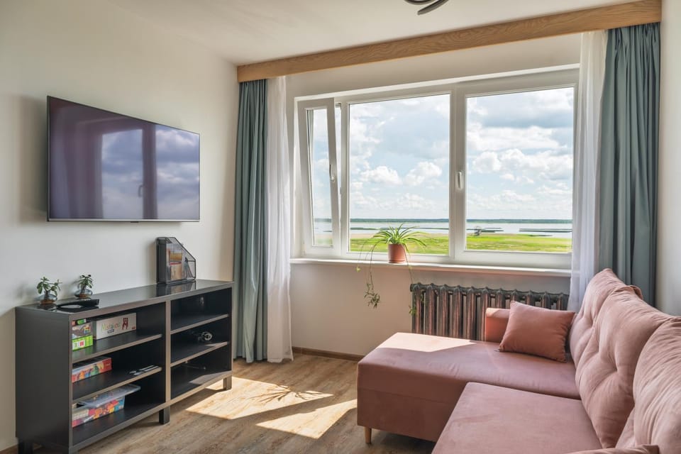 TV and multimedia, Living room, Lake view, Lake view