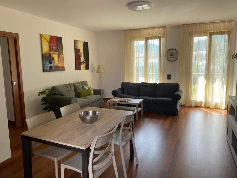 Living room, Seating area, Dining area, Sunset