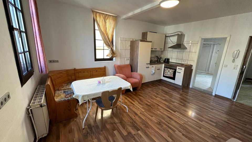 APARTMENT Wohnung 1 ZKB 2 Betten Zentral Idar Oberstein Apartment in Rhineland-Palatinate