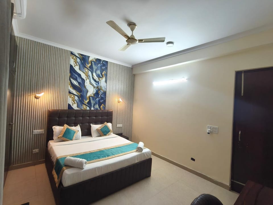 Bed, TV and multimedia, Photo of the whole room, Bedroom, air conditioner