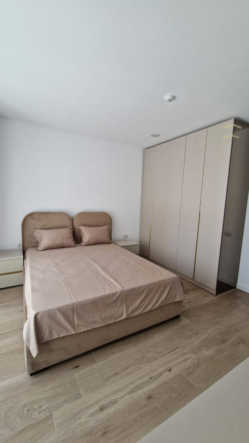 Bed, Photo of the whole room, Bedroom, wardrobe