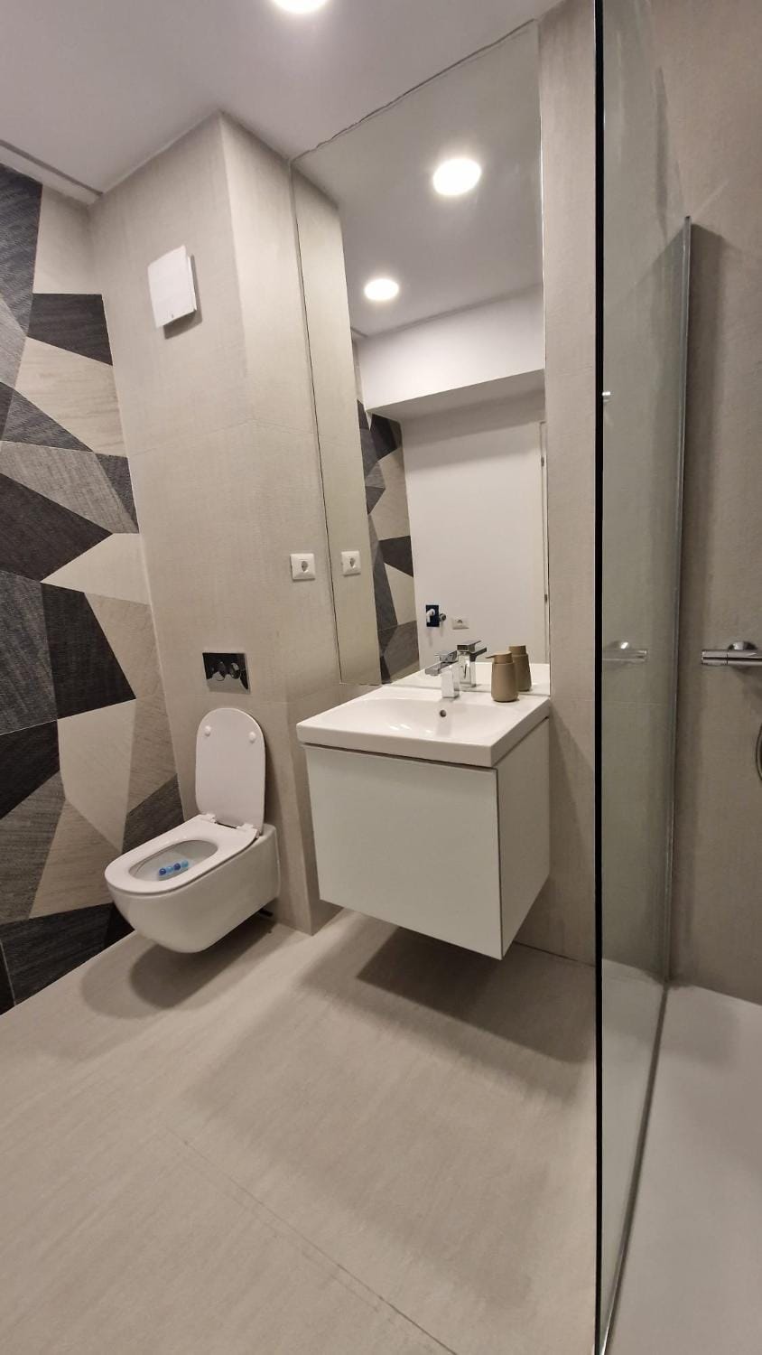 Shower, Toilet, Bathroom