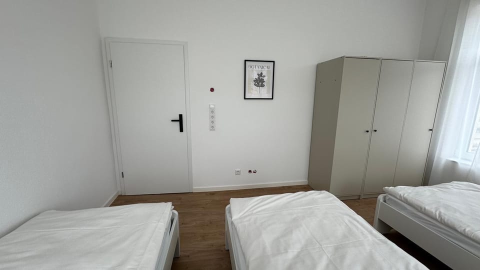 Bed, Photo of the whole room, Bedroom, wardrobe