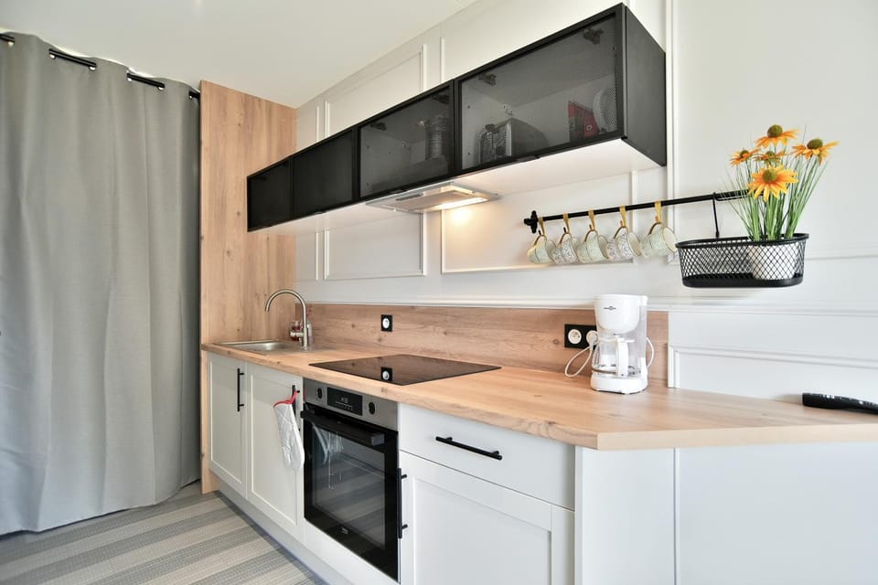 Kitchen or kitchenette, stove